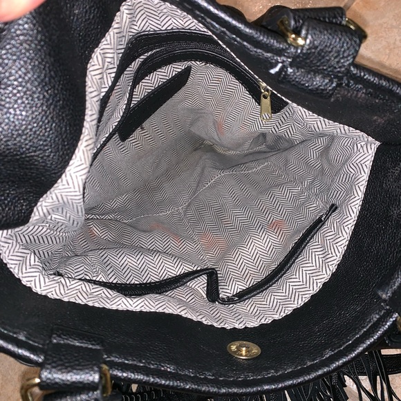 STEVE MADDEN FRINGE BAG W/ STRAP! - Picture 2 of 2